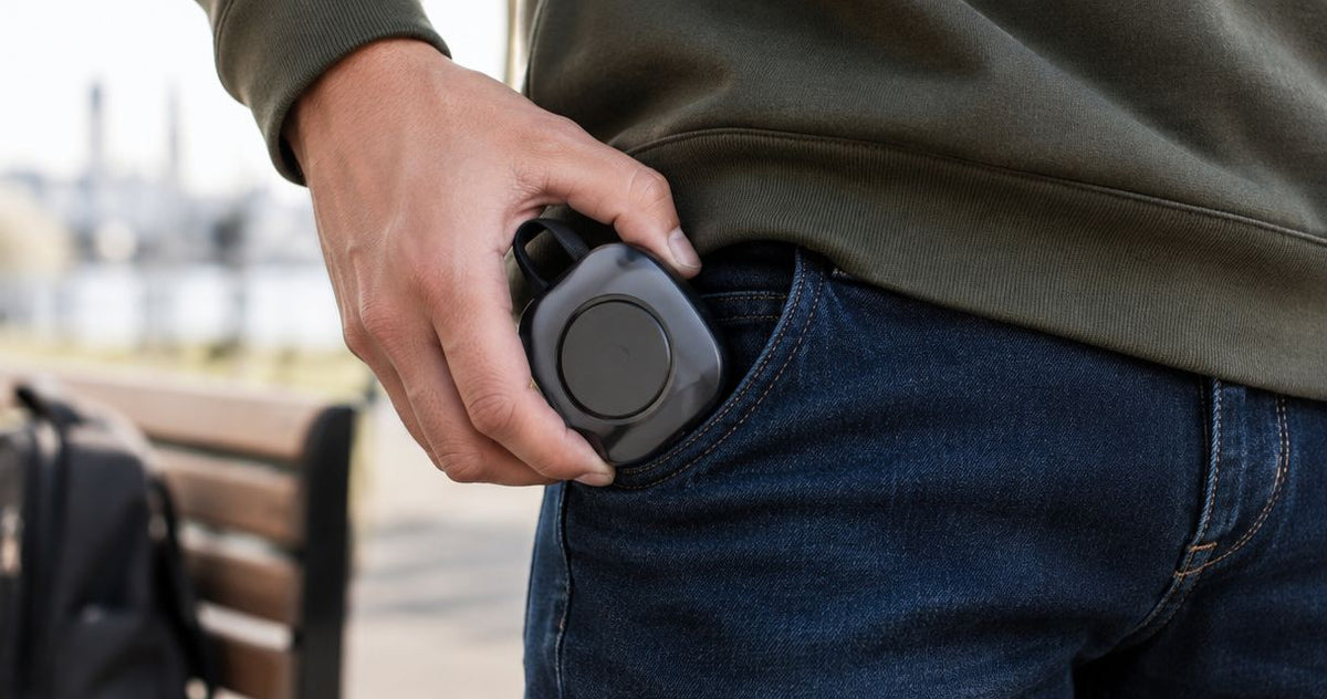 Can a hand reel fit in your pocket?